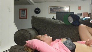 उसने उसे टिप दी और क्रीमपाई के लिए आखिरी सेकंड तक उसे दबाए रखा - हीथर केन